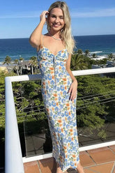 Sommerliches, gerüschtes, vorne gebundenes, ärmelloses Midi-Sommerkleid mit Blumenmuster - Blau